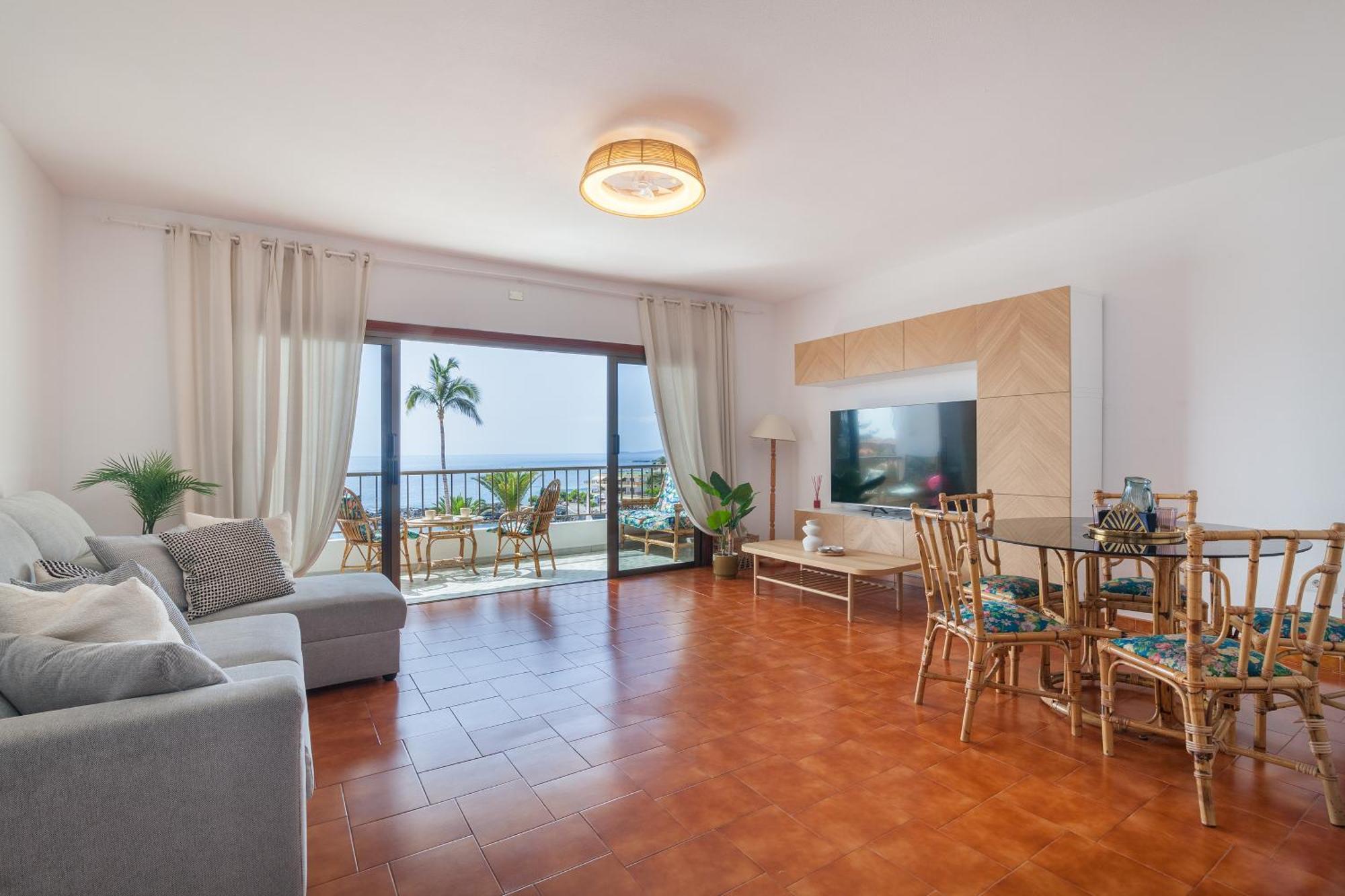 Apartment Casa De Franco - Ocean View, Terrace, Balcony, 50m From Playa La Arena, Fibre Net Puerto de Santiago (Tenerife)