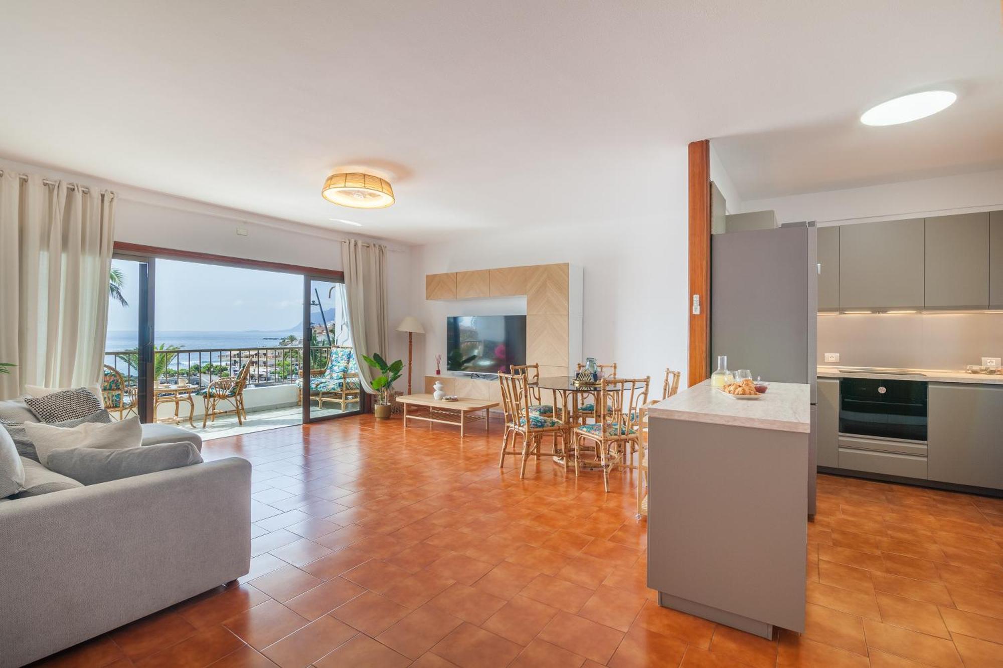 Casa De Franco - Ocean View, Terrace, Balcony, 50m From Playa La Arena, Fibre Net Apartment